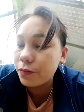 vanvan005 online show from 04/01/26, 06:03