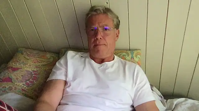 Snapshot of abibull chatting on 06/22/26, 01:41 abibull online show from 06/22/26, 01:41