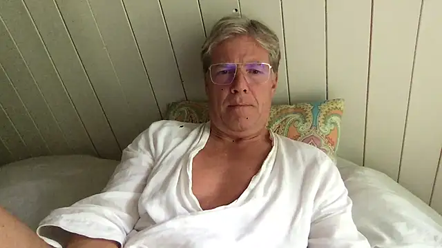 Snapshot of abibull chatting on 07/20/26, 10:07 abibull online show from 07/20/26, 10:07