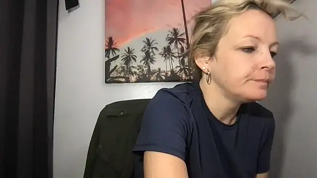 Snapshot of SattivvaXXX chatting on 02/18/26, 10:55 SattivvaXXX online show from 02/18/26, 10:55