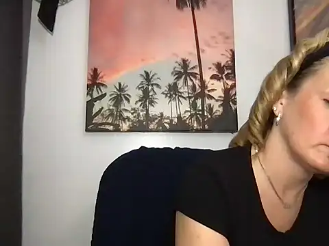 SattivvaXXX online show from 04/18/26, 05:28