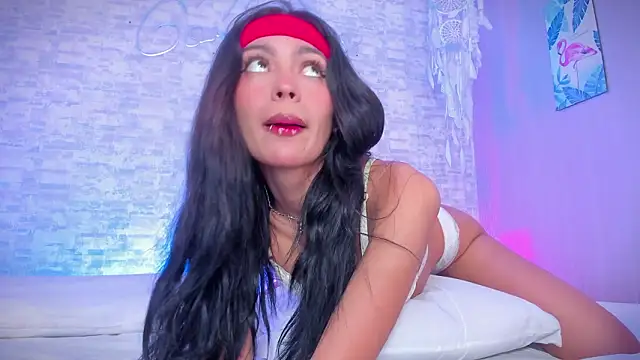 ayla lux online show from 02/15/26, 06:32