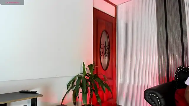 EbonyTanisha online show from 07/03/26, 12:06