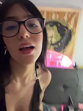 HinaSweet online show from 02/26/26, 12:20