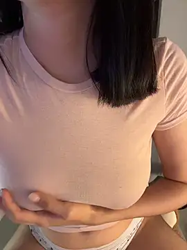 HinaSweet online show from 04/20/26, 01:19