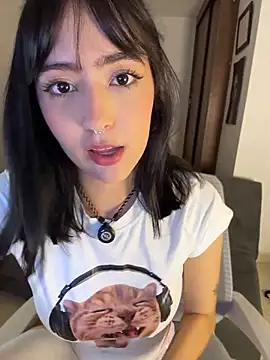 HinaSweet online show from 04/24/26, 12:24