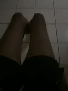 zxcvgf12300 online show from 04/24/26, 11:18