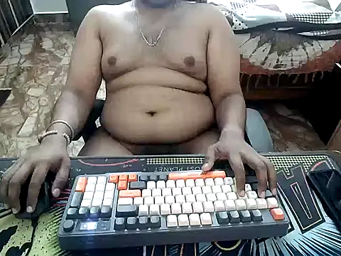 maxi23932 online show from 04/26/26, 06:11