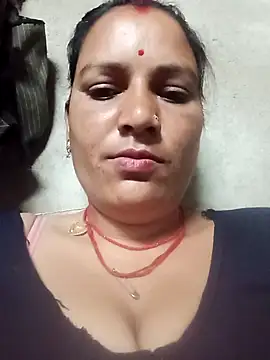 Hot hiuj online show from 04/12/26, 11:21