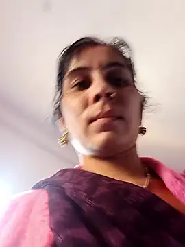 Snapshot of Hot_ree85 chatting on 01/13/26, 08:08 Hot ree85 online show from 01/13/26, 08:08