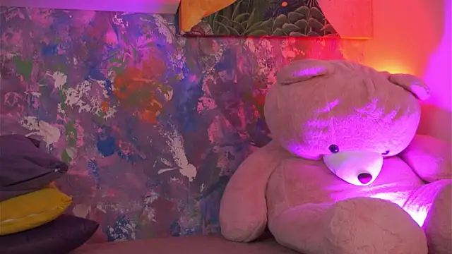 Ava Solis online show from 04/15/26, 07:58