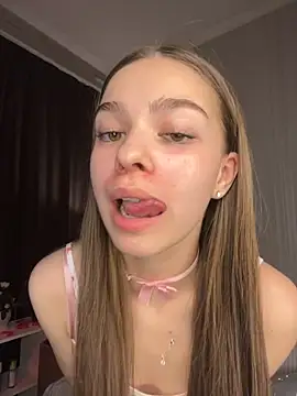 SkylineBliss online show from 02/14/26, 01:57