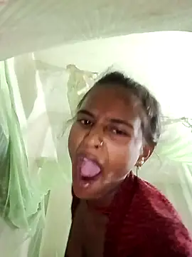 Snapshot of Jan_692 chatting on 02/11/26, 10:48 Jan 692 online show from 02/11/26, 10:48