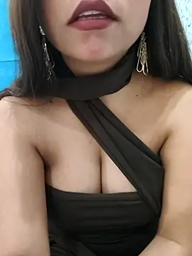 Hot Twinkle online show from 02/11/26, 07:02