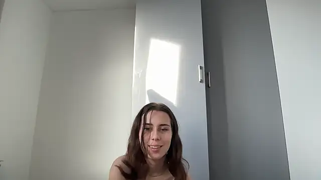 PlutoCalais online show from 02/09/26, 05:55