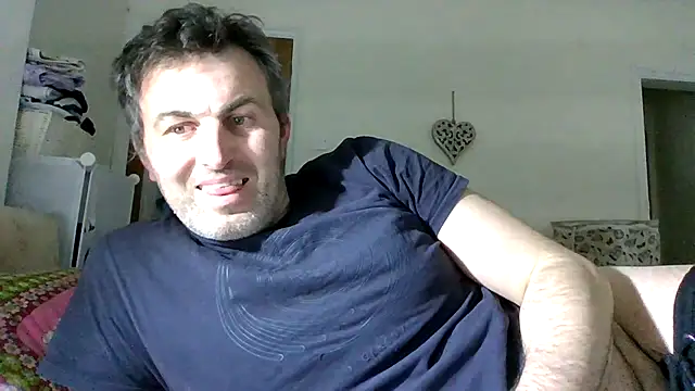 Snapshot of Hakfin666 chatting on 05/09/26, 10:37 Hakfin666 online show from 05/09/26, 10:37