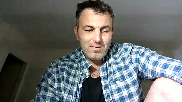 Snapshot of Hakfin666 chatting on 06/16/26, 04:04 Hakfin666 online show from 06/16/26, 04:04