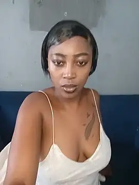 Snapshot of CocoButterxox chatting on 06/11/26, 09:51 CocoButterxox online show from 06/11/26, 09:51