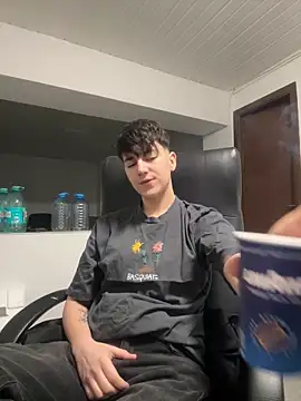 ravenryx online show from 02/13/26, 03:52