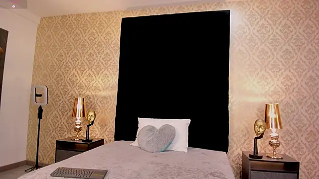 Snapshot of TanyaCastello chatting on 02/04/26, 03:56 TanyaCastello online show from 02/04/26, 03:56