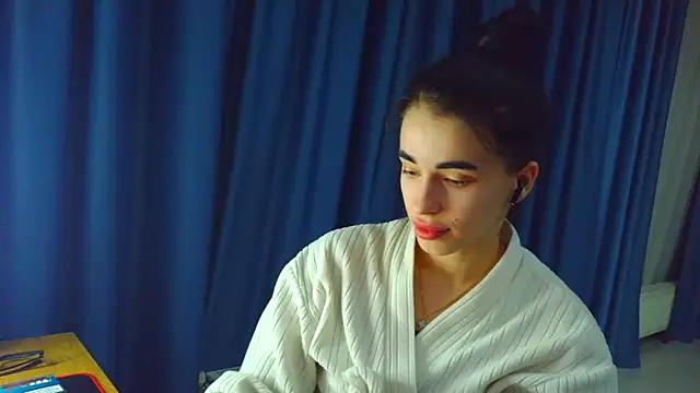 Vlada Elfie online show from 03/11/26, 07:31