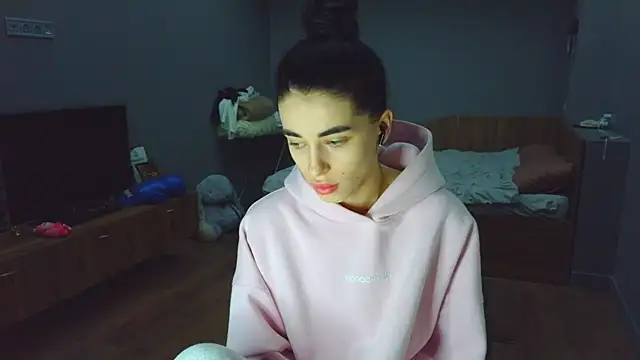 Vlada Elfie online show from 04/17/26, 07:39