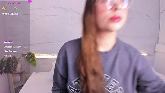 lanna 18  online show from 03/04/26, 11:38