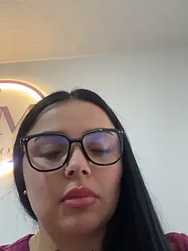 Snapshot of Mia__Bloom chatting on 02/02/26, 06:39 Mia Bloom online show from 02/02/26, 06:39