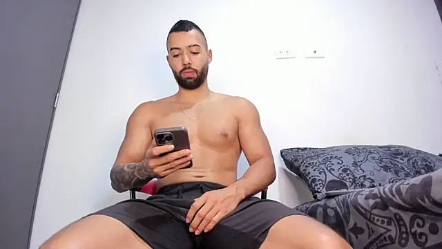 kyle collinz1 online show from 01/14/26, 05:57