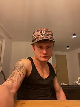 Fitlover1994 online show from 02/04/26, 05:41