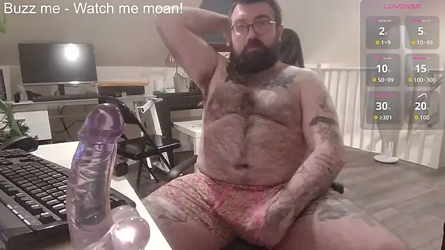 Snapshot of chriscubxxx chatting on 02/02/26, 09:35 chriscubxxx online show from 02/02/26, 09:35