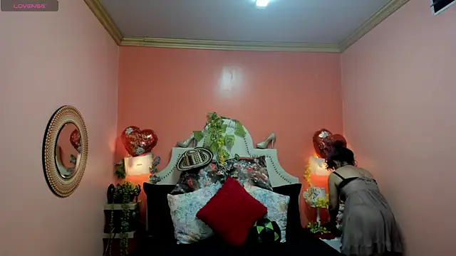 Dalila Najjar  online show from 07/15/26, 02:55
