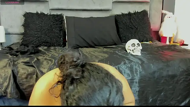 Jessica Beltrann online show from 04/23/26, 04:42