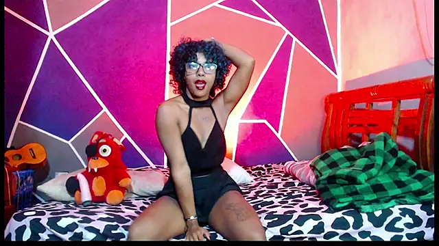 Little Darkness Dancer online show from 01/14/26, 10:03