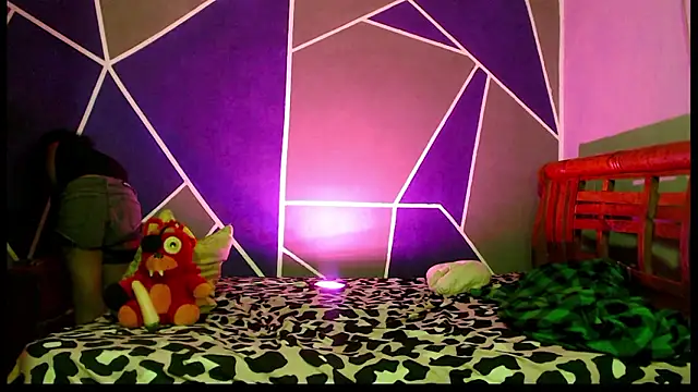 Little Darkness Dancer online show from 01/17/26, 11:52