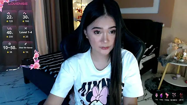 Snapshot of simplykhate chatting on 05/17/26, 02:20 simplykhate online show from 05/17/26, 02:20