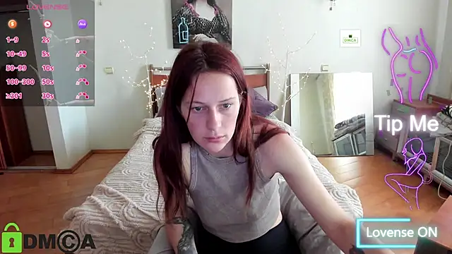 Snapshot of Lily_Viola chatting on 05/19/26, 09:37 Lily Viola online show from 05/19/26, 09:37