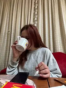 Snapshot of Lily_Viola chatting on 06/01/26, 06:37 Lily Viola online show from 06/01/26, 06:37