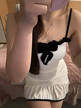  xiaoxinxin  online show from 03/06/26, 06:32