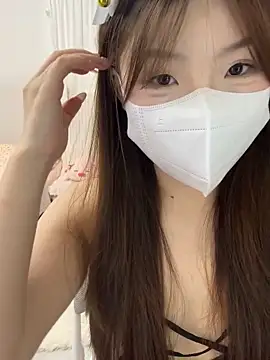  xiaoxinxin  online show from 06/05/26, 02:12