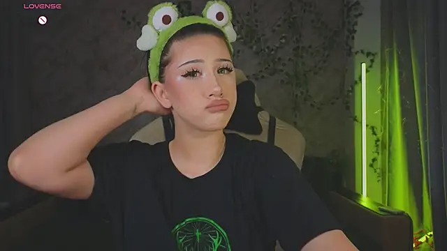 Necucubi02 online show from 04/18/26, 09:24