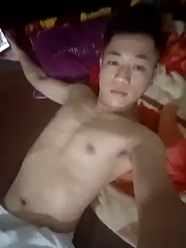 Hoangvan99997 online show from 04/24/26, 02:08