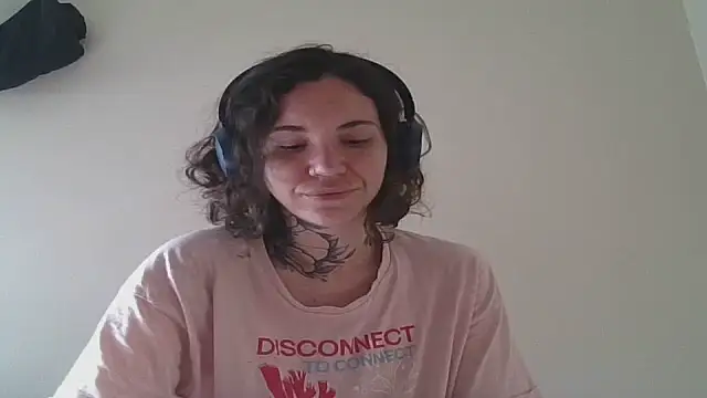 Dirty Pink online show from 04/22/26, 08:50