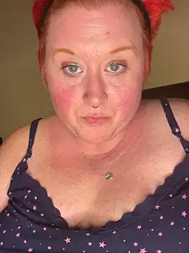 BustyRedxx online show from 04/01/26, 06:27