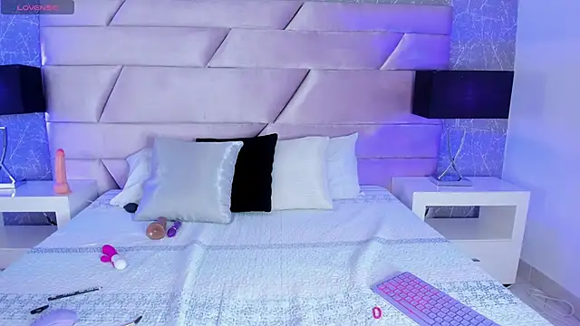 Ivy Coopper online show from 01/14/26, 07:52