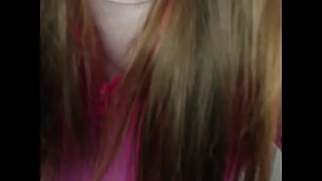 Snapshot of cammila_horn chatting on 02/24/26, 06:11 cammila horn online show from 02/24/26, 06:11