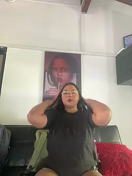 Isabella Belmont online show from 02/12/26, 08:04