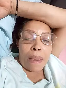 Snapshot of Jenna_01 chatting on 02/13/26, 02:18 Jenna 01 online show from 02/13/26, 02:18