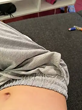 Snapshot of HotKittenx chatting on 02/14/26, 03:53 HotKittenx online show from 02/14/26, 03:53