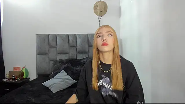 emily pons online show from 01/09/26, 03:04